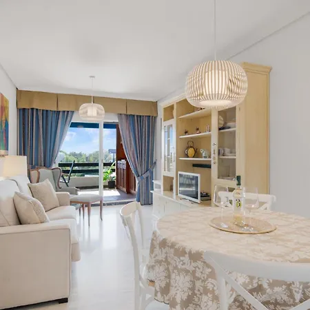 1 Bedroom Apartment, With Sea Views, In Medina Garden - Puerto Banus Apartment