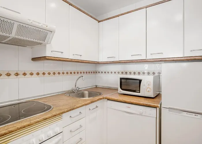 1 Bedroom Apartment, With Sea Views, In Medina Garden - Puerto Banus *