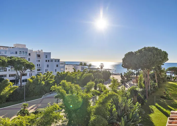 1 Bedroom Apartment, With Sea Views, In Medina Garden - Puerto Banus Apartmán *