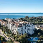 Apartment 1 Bedroom Apartment, With Sea Views, In Medina Garden - Puerto Banus Marbella